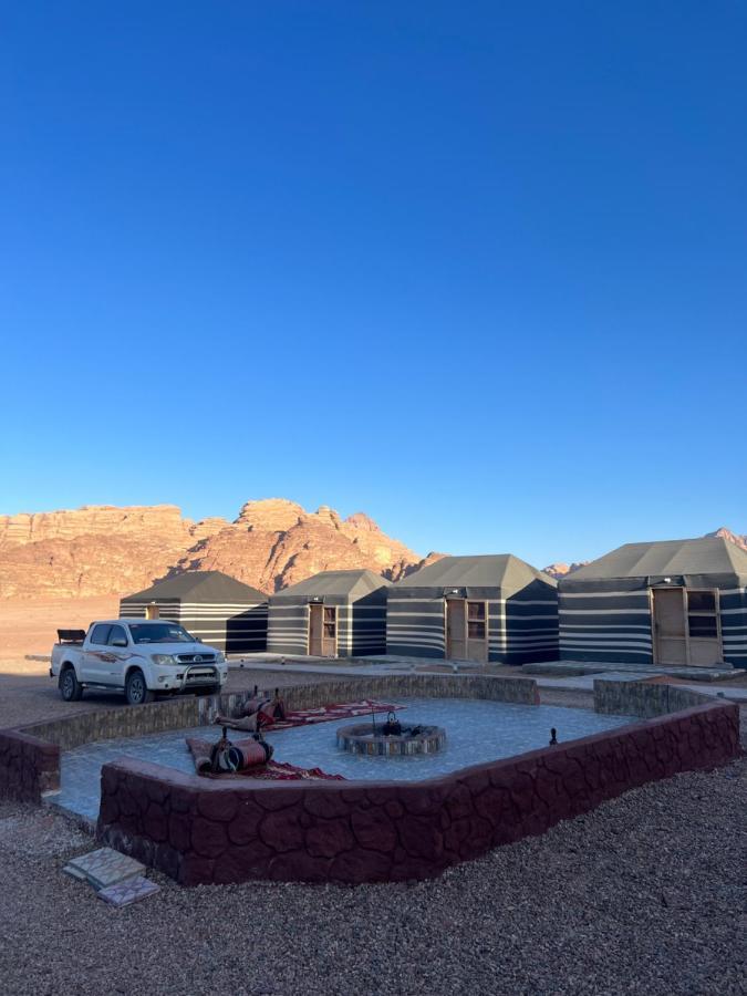 Sunlight Camp Lägenhet Wadi Rum Exteriör bild