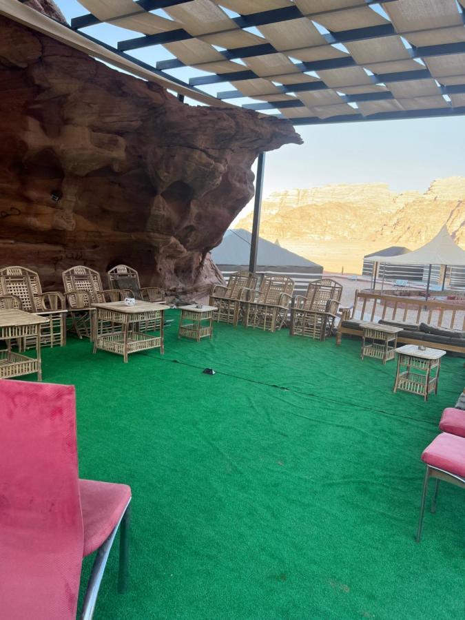 Sunlight Camp Lägenhet Wadi Rum Exteriör bild