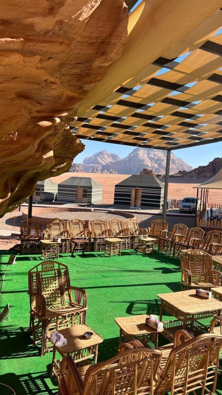 Sunlight Camp Lägenhet Wadi Rum Exteriör bild